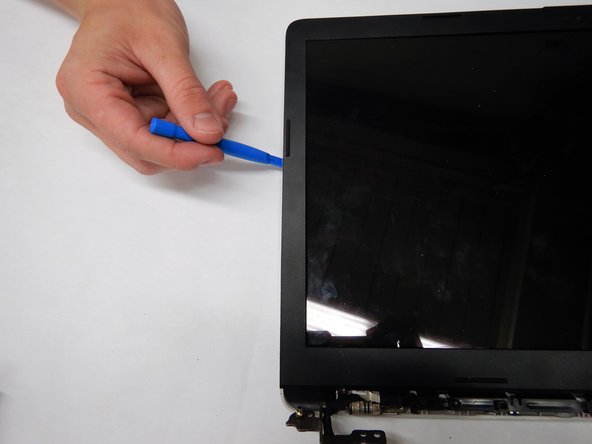 HP 15-da0012dx Screen Replacement: crwdns2935265:013crwdnd2935265:02crwdnd2935265:03crwdne2935265:0