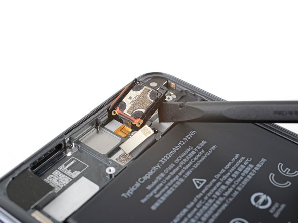 Google Pixel Fold Inner Screen Assembly Replacement, Separate the adhesive: crwdns2935265:0113crwdnd2935265:02crwdnd2935265:02crwdne2935265:0