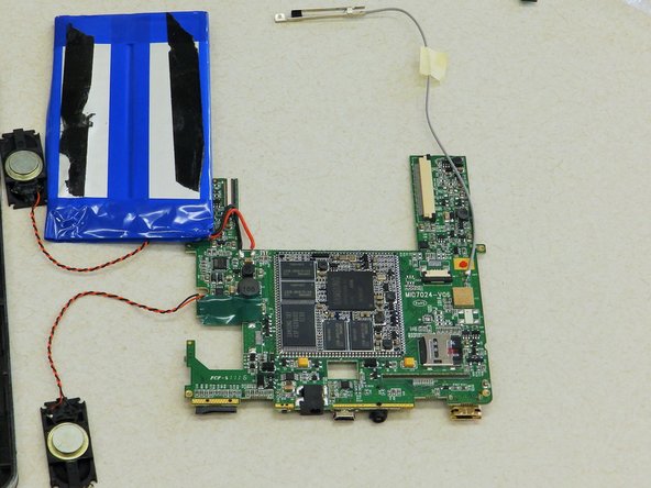 Coby Kyros MID7024  Front Frame Replacement: crwdns2935265:010crwdnd2935265:02crwdnd2935265:02crwdne2935265:0