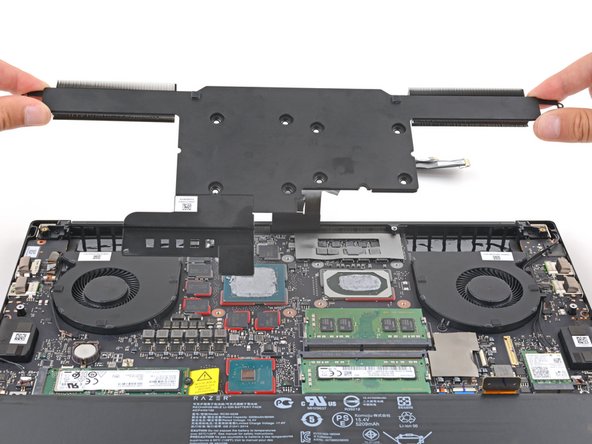 Razer Blade 15 Advanced Model (Early 2020) Heatsink Replacement, Remove the heatsink: crwdns2935265:024crwdnd2935265:02crwdnd2935265:02crwdne2935265:0