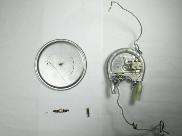 Braun Aromaster KF440 Heating Element Replacemen, Separate heating element from heating plate: crwdns2935265:012crwdnd2935265:02crwdnd2935265:02crwdne2935265:0