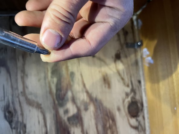 How to Replace Wooden Dresser Drawers: crwdns2935265:03crwdnd2935265:02crwdnd2935265:03crwdne2935265:0