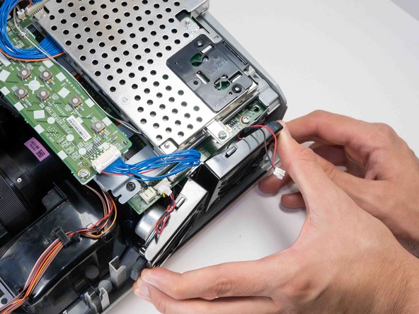 Hitachi CP-X2010N Speaker Replacement: crwdns2935265:07crwdnd2935265:02crwdnd2935265:03crwdne2935265:0