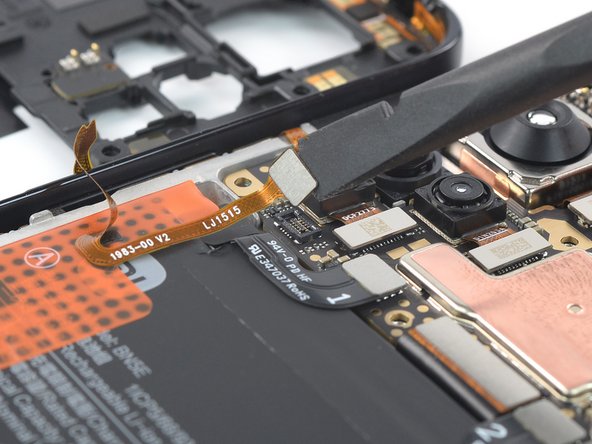 Xiaomi Redmi Note 11 Pro Screen Replacement, Disconnect the midframe cable: crwdns2935265:016crwdnd2935265:02crwdnd2935265:02crwdne2935265:0