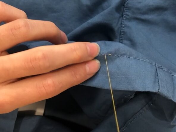 Backstitch on a Loose Hem, Make the backstitch: crwdns2935265:05crwdnd2935265:02crwdnd2935265:03crwdne2935265:0