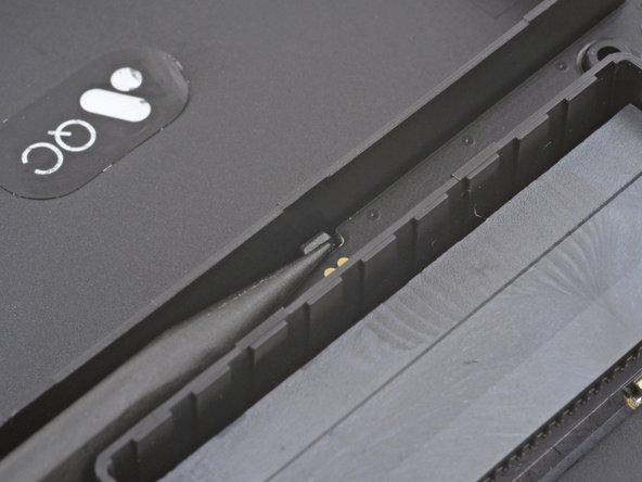 Analogue Pocket Button Board Replacement, Unclip the button board: crwdns2935265:06crwdnd2935265:02crwdnd2935265:03crwdne2935265:0