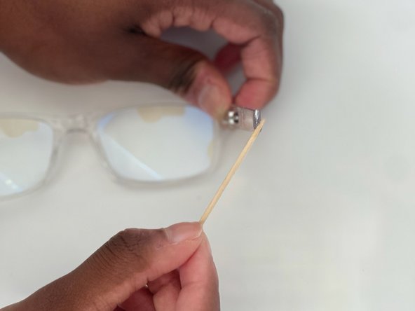 How to Fix a Broken Temple Arm of Gaoye Blue Light Eyeglasses: step 4, image 3 of 3