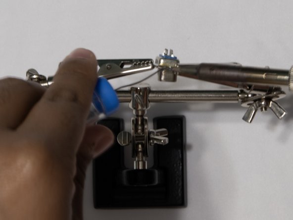 Xbox 360 Guitar Hero Wireless Controller Pogo-Pin Connector Replacement: crwdns2935265:07crwdnd2935265:03crwdnd2935265:03crwdne2935265:0