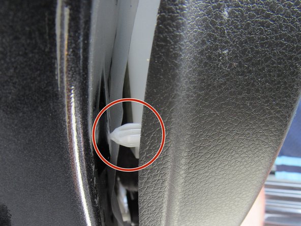 2009 Subaru Impreza WRX Front Speaker Replacement: crwdns2935265:09crwdnd2935265:02crwdnd2935265:02crwdne2935265:0