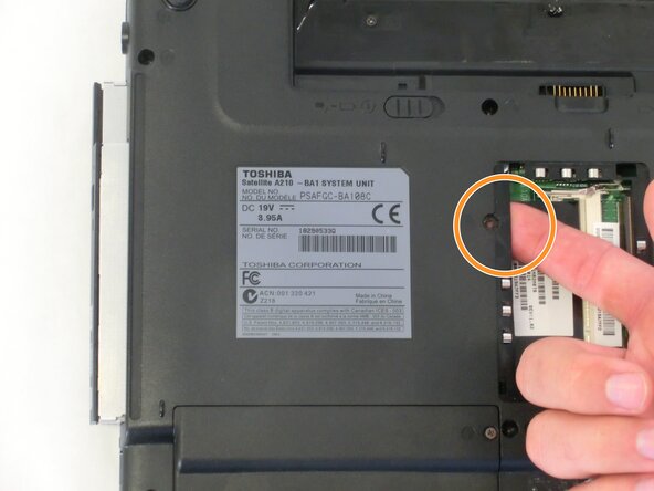 Toshiba Satellite A210 Optical Disc Drive Replacement, Optical Disc Drive: crwdns2935265:05crwdnd2935265:02crwdnd2935265:03crwdne2935265:0