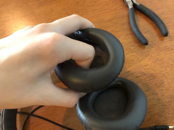 How to reduce creaking plastic noises, Reassembly: crwdns2935265:06crwdnd2935265:03crwdnd2935265:03crwdne2935265:0