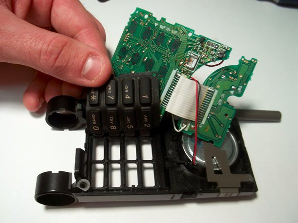 Removing the Phone Keypad: crwdns2935265:05crwdnd2935265:02crwdnd2935265:02crwdne2935265:0