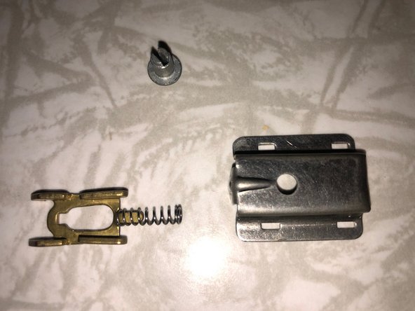 Add-O-Bank Coin Bank Disassembly, Try to Pick the Lock: crwdns2935265:03crwdnd2935265:02crwdnd2935265:03crwdne2935265:0