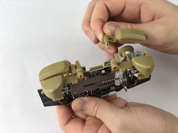 PowerA Enhanced Wireless Controller L and R buttons Replacement: crwdns2935265:06crwdnd2935265:03crwdnd2935265:03crwdne2935265:0