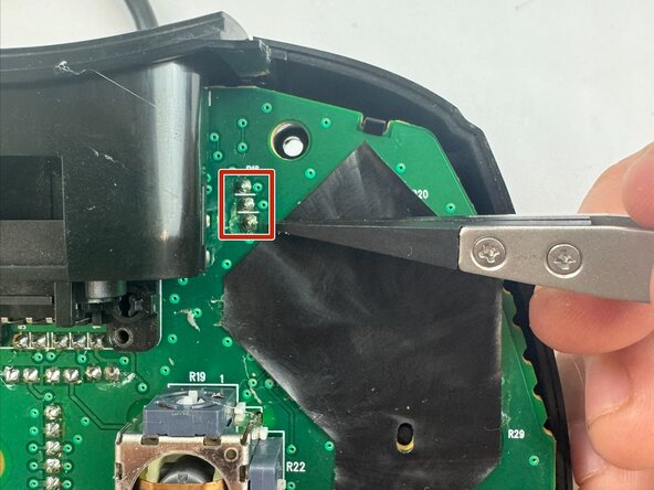XBOX Controller S Trigger Replacement: passo 4, imagem 2 %32