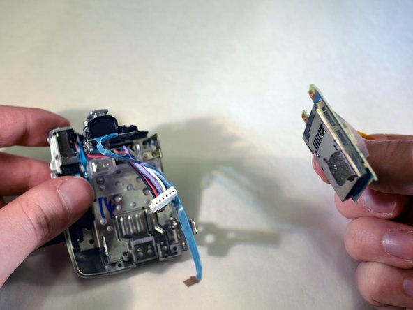 Sony Handycam DCR-SR68 SD Card Slot Replacement: crwdns2935265:024crwdnd2935265:03crwdnd2935265:03crwdne2935265:0