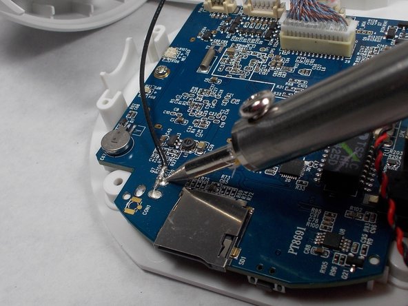 D-Link DCS-5222L WiFi Antenna Replacement: crwdns2935265:04crwdnd2935265:02crwdnd2935265:02crwdne2935265:0