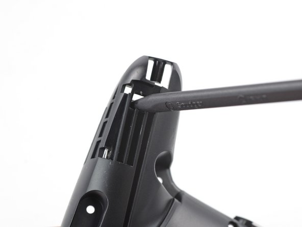 Switch Pro Controller Motherboard Replacement, Loosen the adhesive: crwdns2935265:014crwdnd2935265:02crwdnd2935265:02crwdne2935265:0