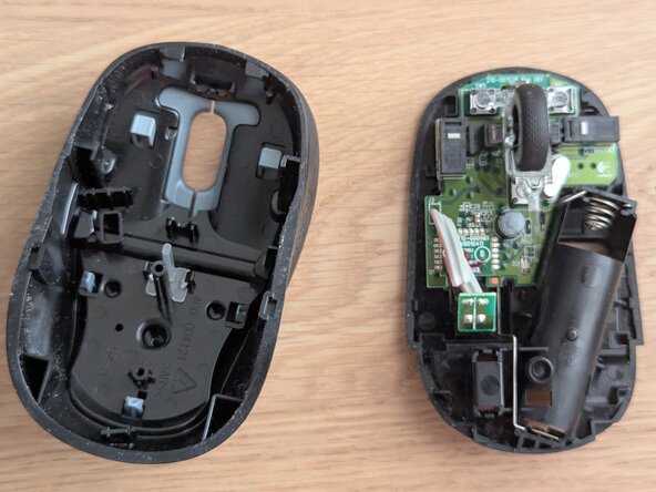 Logitech M325 Scroll Wheel Replacement: crwdns2935265:05crwdnd2935265:02crwdnd2935265:02crwdne2935265:0