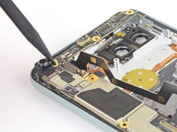 Google Pixel 5 Motherboard Replacement, Remove the motherboard: crwdns2935265:038crwdnd2935265:02crwdnd2935265:02crwdne2935265:0