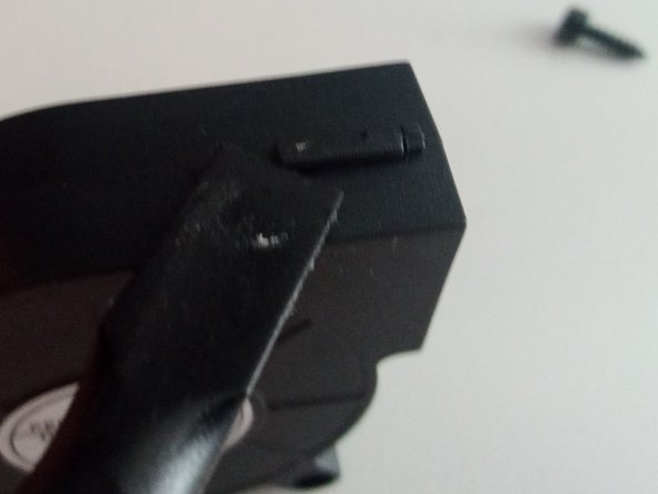 Flashforge Finder 2 Fan Cleaning or Replacement, (Optional) Disassemble the fan: step 5, image 2 of 2