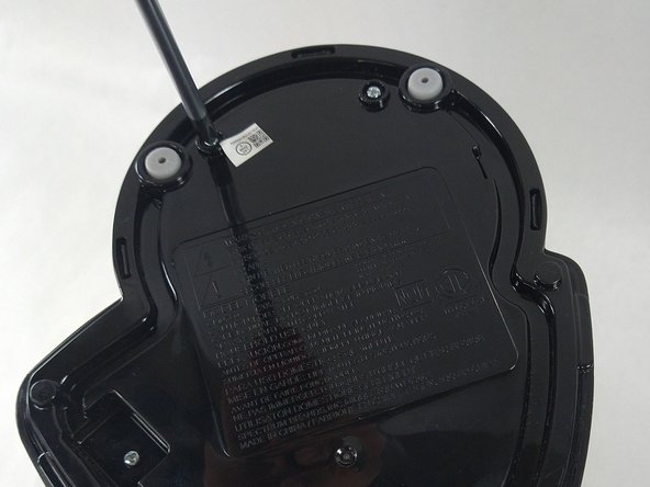 Black and Decker CM0700BZ Water Piping Replacement: crwdns2935265:07crwdnd2935265:03crwdnd2935265:03crwdne2935265:0