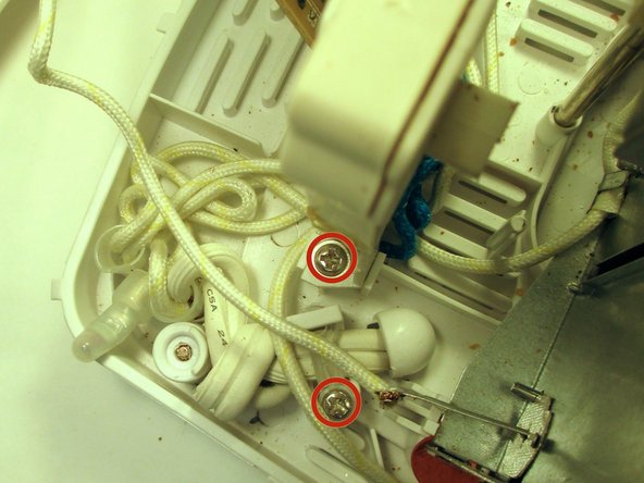 Cuisinart 4-Slice Tandem Toaster Teardown: crwdns2935265:05crwdnd2935265:03crwdnd2935265:03crwdne2935265:0