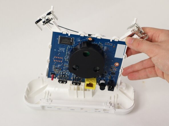 Arlo Pro 2 Base Station Motherboard Replacement: crwdns2935265:02crwdnd2935265:03crwdnd2935265:03crwdne2935265:0