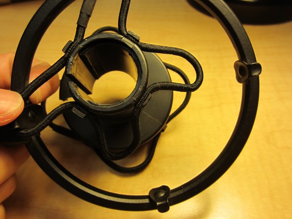 Condenser Microphone Shock Mount Cord Replacement: crwdns2935265:05crwdnd2935265:02crwdnd2935265:03crwdne2935265:0