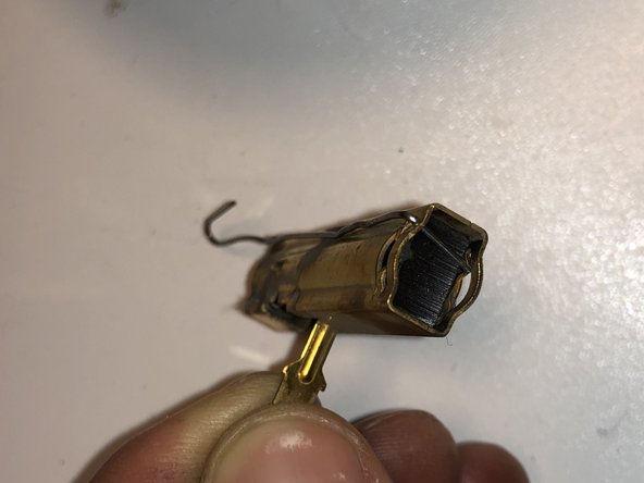 Miele S828 Vacuum cleaner Disassembly, Reassembly: crwdns2935265:013crwdnd2935265:02crwdnd2935265:03crwdne2935265:0