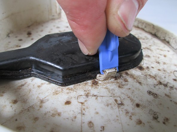 Braun Aromaster KF440 Internal Tubing Replacement Guide, Remove tube from the lid: crwdns2935265:010crwdnd2935265:02crwdnd2935265:03crwdne2935265:0