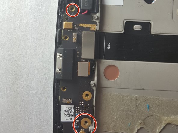 Motorola Moto E4 Plus Charging Port Replacement, Charging Port: crwdns2935265:06crwdnd2935265:02crwdnd2935265:02crwdne2935265:0