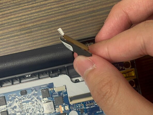 Lenovo IdeaPad 3-15IML05 Display Assembly Replacement: crwdns2935265:05crwdnd2935265:03crwdnd2935265:03crwdne2935265:0