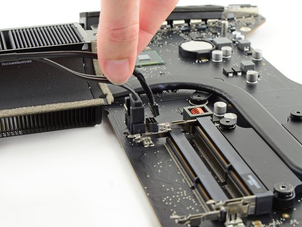 iMac Intel 21.5" EMC 2638 Logic Board Replacement, Logic Board: crwdns2935265:063crwdnd2935265:02crwdnd2935265:02crwdne2935265:0