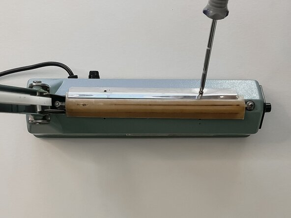 FS-200 Impulse Heat Sealer Heating Element Replacement: crwdns2935265:03crwdnd2935265:02crwdnd2935265:02crwdne2935265:0