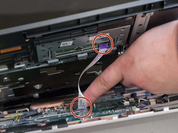 Dell Inspiron 17-5748 Speakers Replacement: crwdns2935265:013crwdnd2935265:02crwdnd2935265:03crwdne2935265:0