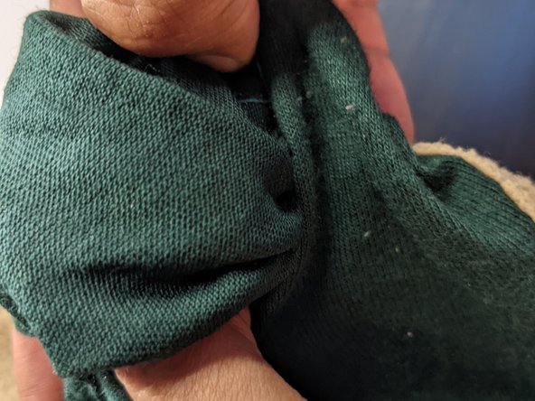 How to Reinforce a Microbead Plush: passo 3, immagine 2 di 3