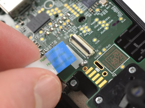 Backbone One Right Mainboard Replacement, Disconnect the interconnect cable: crwdns2935265:05crwdnd2935265:02crwdnd2935265:02crwdne2935265:0