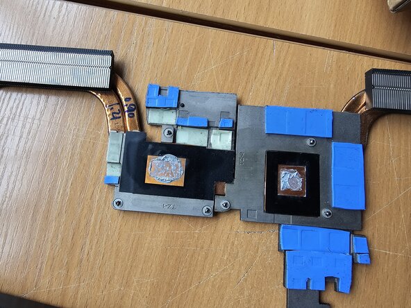 Lenovo Legion Y530-15ICH Upper Case with Keyboard Replacement, Removing the heatsink assembly: crwdns2935265:06crwdnd2935265:02crwdnd2935265:03crwdne2935265:0