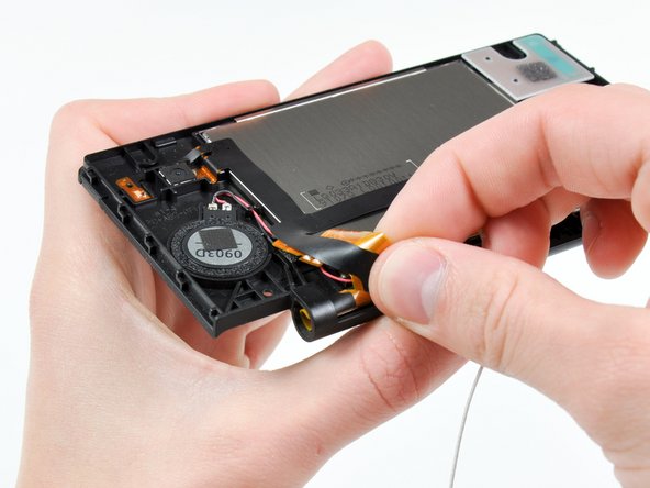 Nintendo DSi Upper LCD/Speakers Replacement: crwdns2935265:025crwdnd2935265:02crwdnd2935265:02crwdne2935265:0