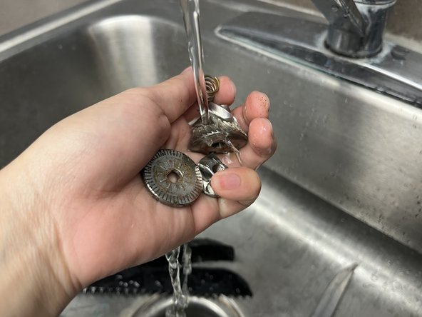 How to Unjam and Clean a DiseZeit Z1M: crwdns2935265:010crwdnd2935265:03crwdnd2935265:03crwdne2935265:0