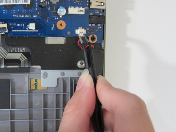 Samsung Chromebook XE550C22 Speakers Replacement: crwdns2935265:08crwdnd2935265:02crwdnd2935265:03crwdne2935265:0