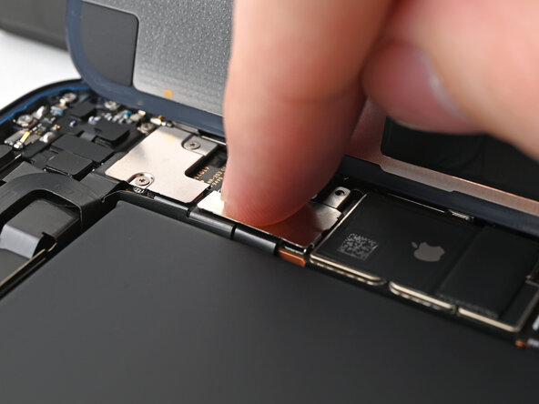 iPhone 16e Battery Replacement