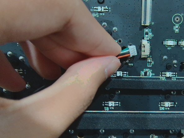 Razer BlackWidow V3 Pro Top Housing Replacement, Wire removal: crwdns2935265:08crwdnd2935265:02crwdnd2935265:02crwdne2935265:0