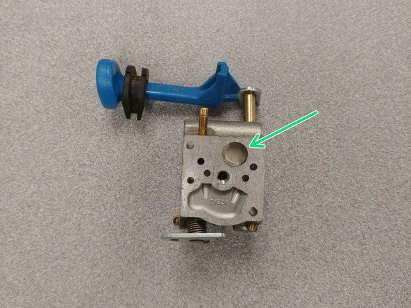 2055 Poulan Chainsaw Carburetor Seal Replacement, Carburetor Disassembly (Top Cover): crwdns2935265:05crwdnd2935265:03crwdnd2935265:03crwdne2935265:0