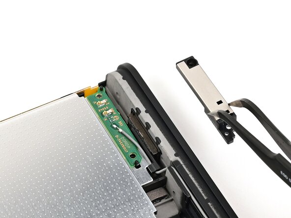 Nintendo Switch 2 Microphone Replacement, Remove the upper antenna: crwdns2935265:022crwdnd2935265:02crwdnd2935265:02crwdne2935265:0