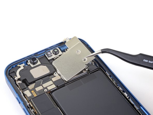 iPhone 13 Rear-Facing Camera Replacement