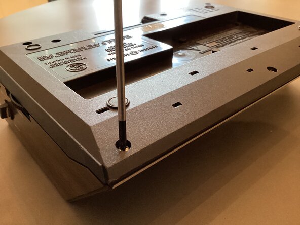 1976 General Electric Clock Radio Teardown: crwdns2935265:02crwdnd2935265:02crwdnd2935265:03crwdne2935265:0