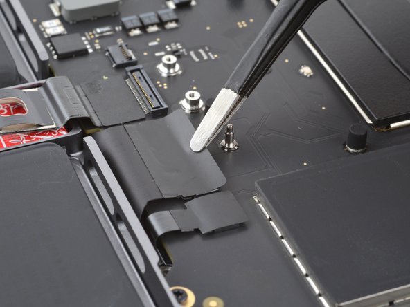 MacBook Pro 14" Late 2023 (M3) USB-C Ports Replacement, Reveal the keyboard connector: crwdns2935265:041crwdnd2935265:02crwdnd2935265:03crwdne2935265:0