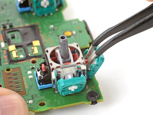 DualSense Controller v2 Joystick Replacement: crwdns2935265:031crwdnd2935265:03crwdnd2935265:03crwdne2935265:0